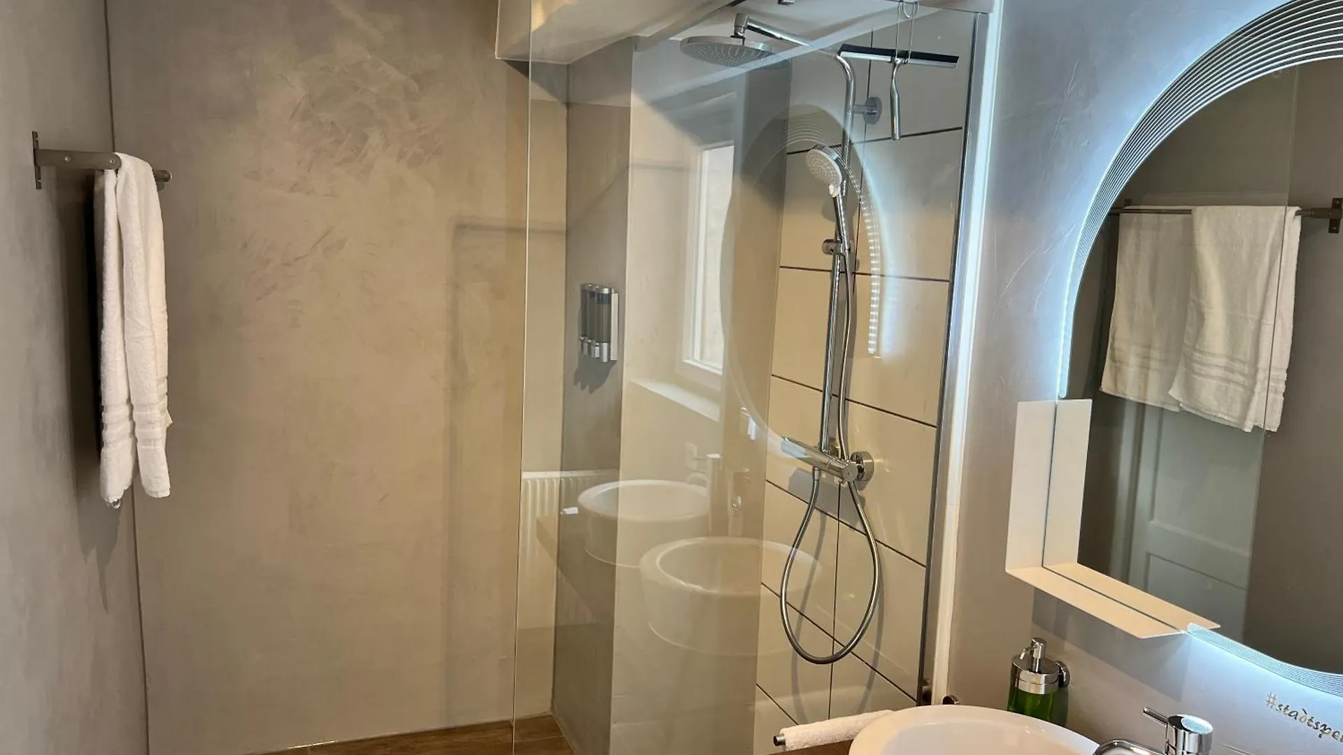 #Stadtspeicher - Gruener Stern Das Apartment Mitten In Der Altstadt Rothenburg ob der Tauber